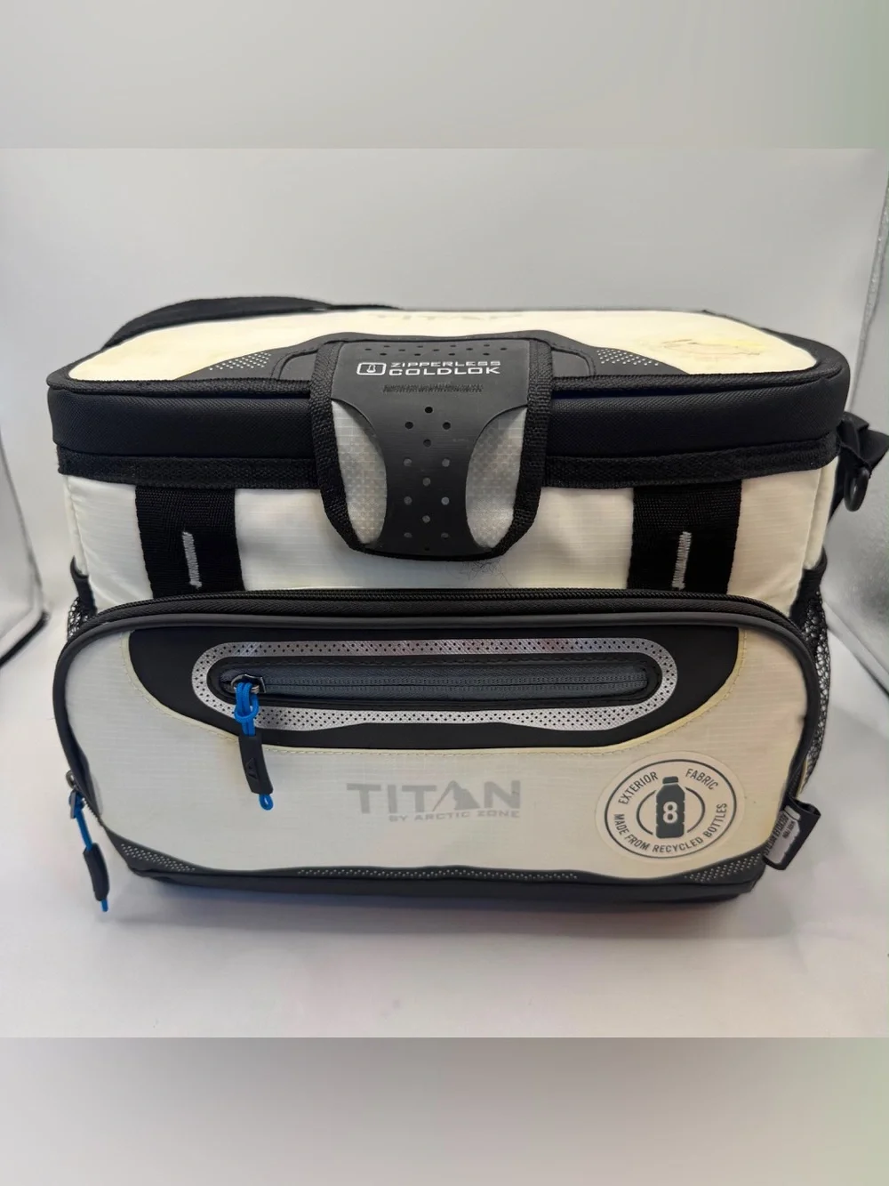 Arctic Zone Titan Zipperless ColdLok Insulated Cooler Bag White Black Shoulder
